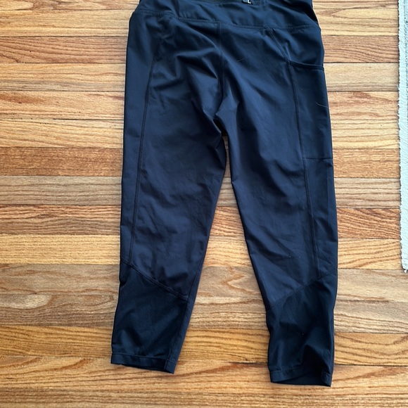 Nike dri fit Capri leggings - Picture 6 of 6